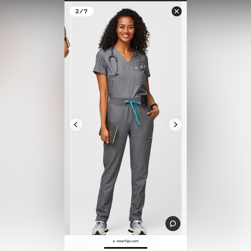 FIGS GRAPHITE SCRUBS